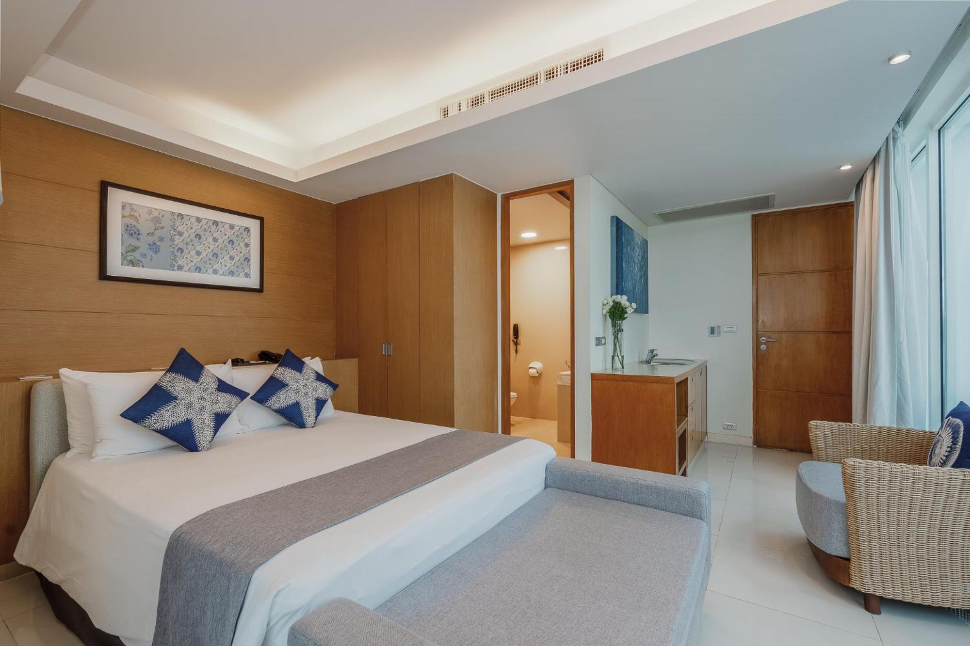 Splash Beach Resort, Maikhao Phuket - Sha Extra Plus Παραλία Μάι Κάο Εξωτερικό φωτογραφία A bedroom at the hotel