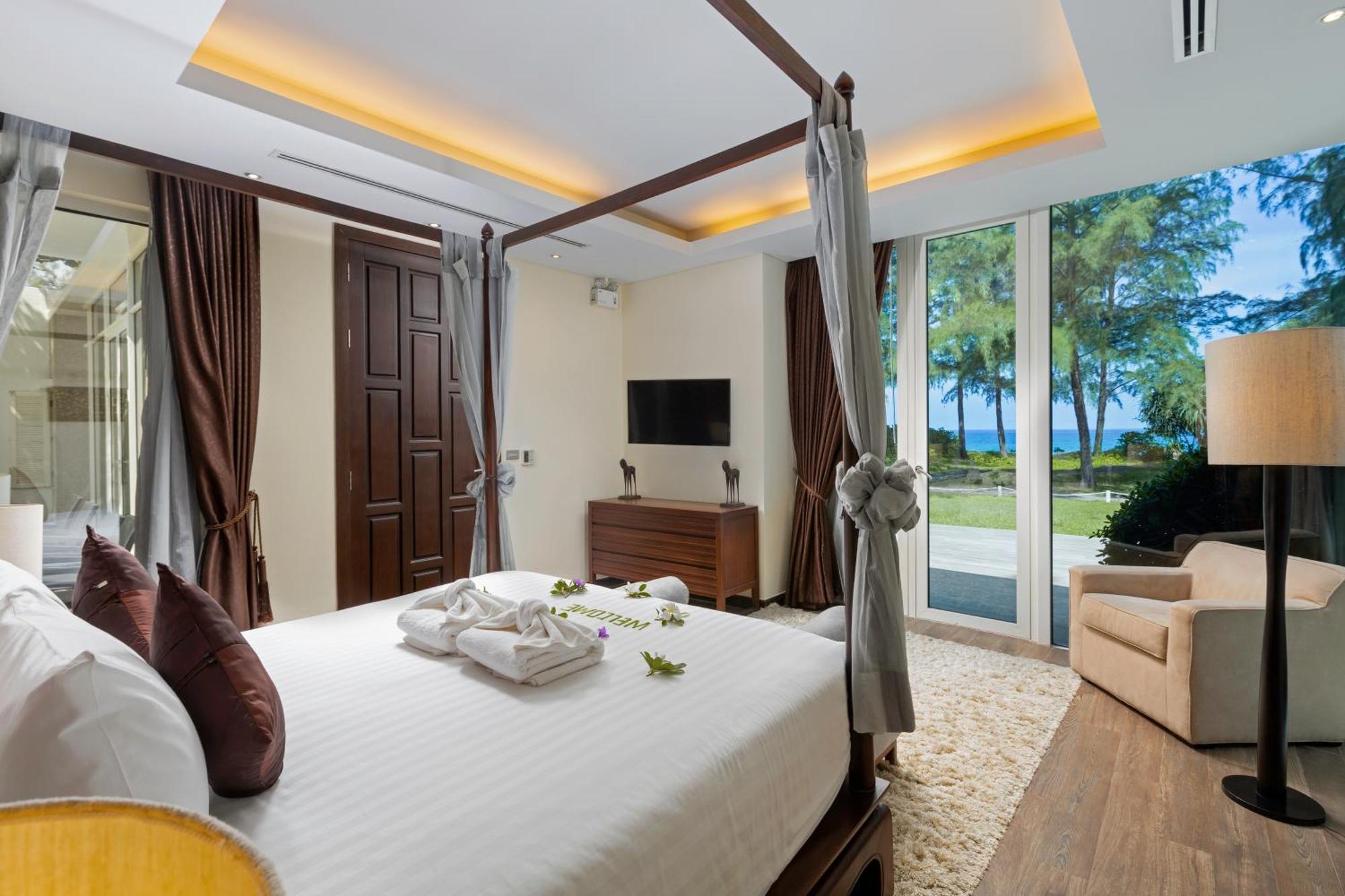 Splash Beach Resort, Maikhao Phuket - Sha Extra Plus Παραλία Μάι Κάο Εξωτερικό φωτογραφία A bedroom at the resort