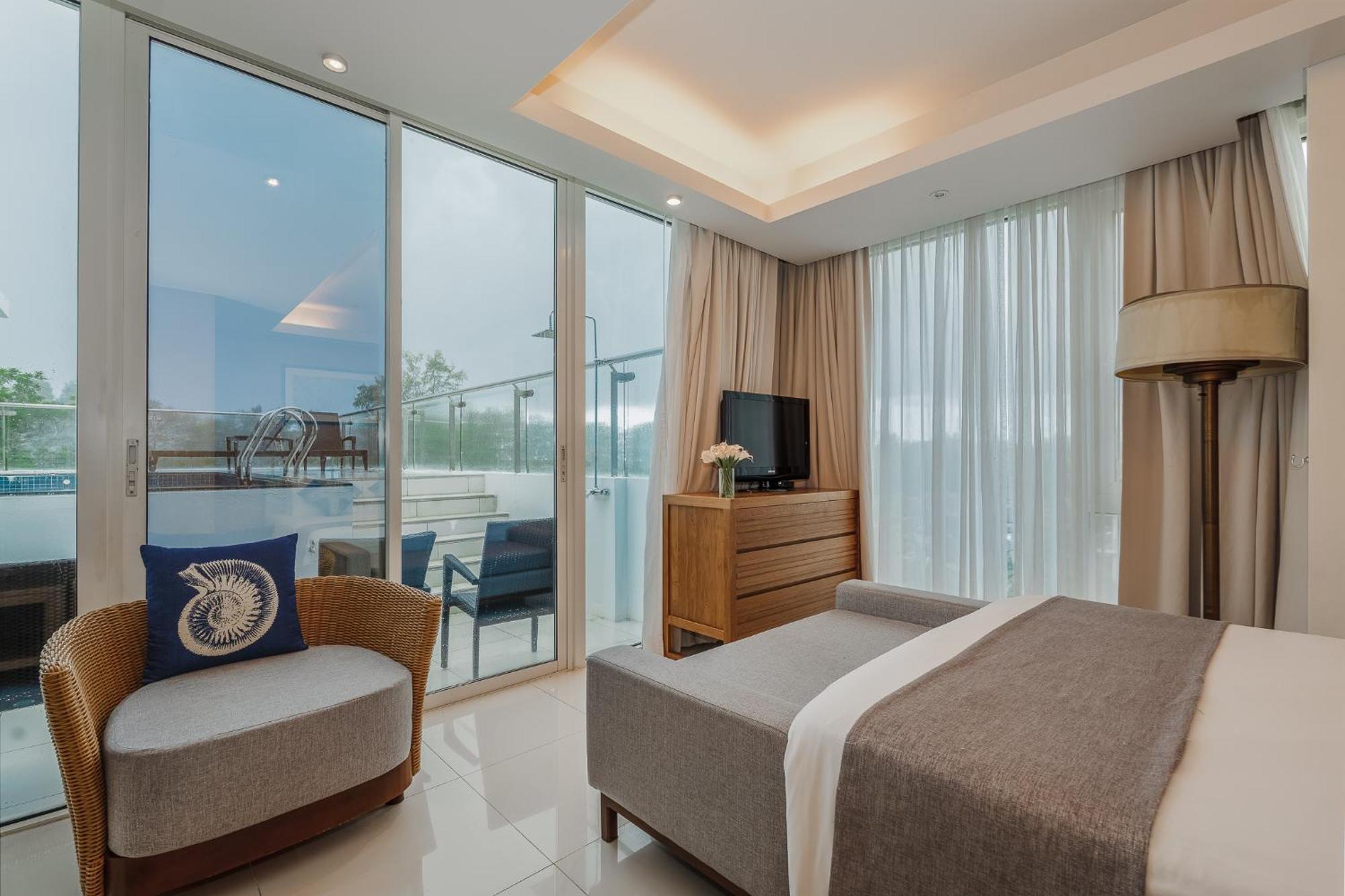Splash Beach Resort, Maikhao Phuket - Sha Extra Plus Παραλία Μάι Κάο Εξωτερικό φωτογραφία A bedroom at the hotel
