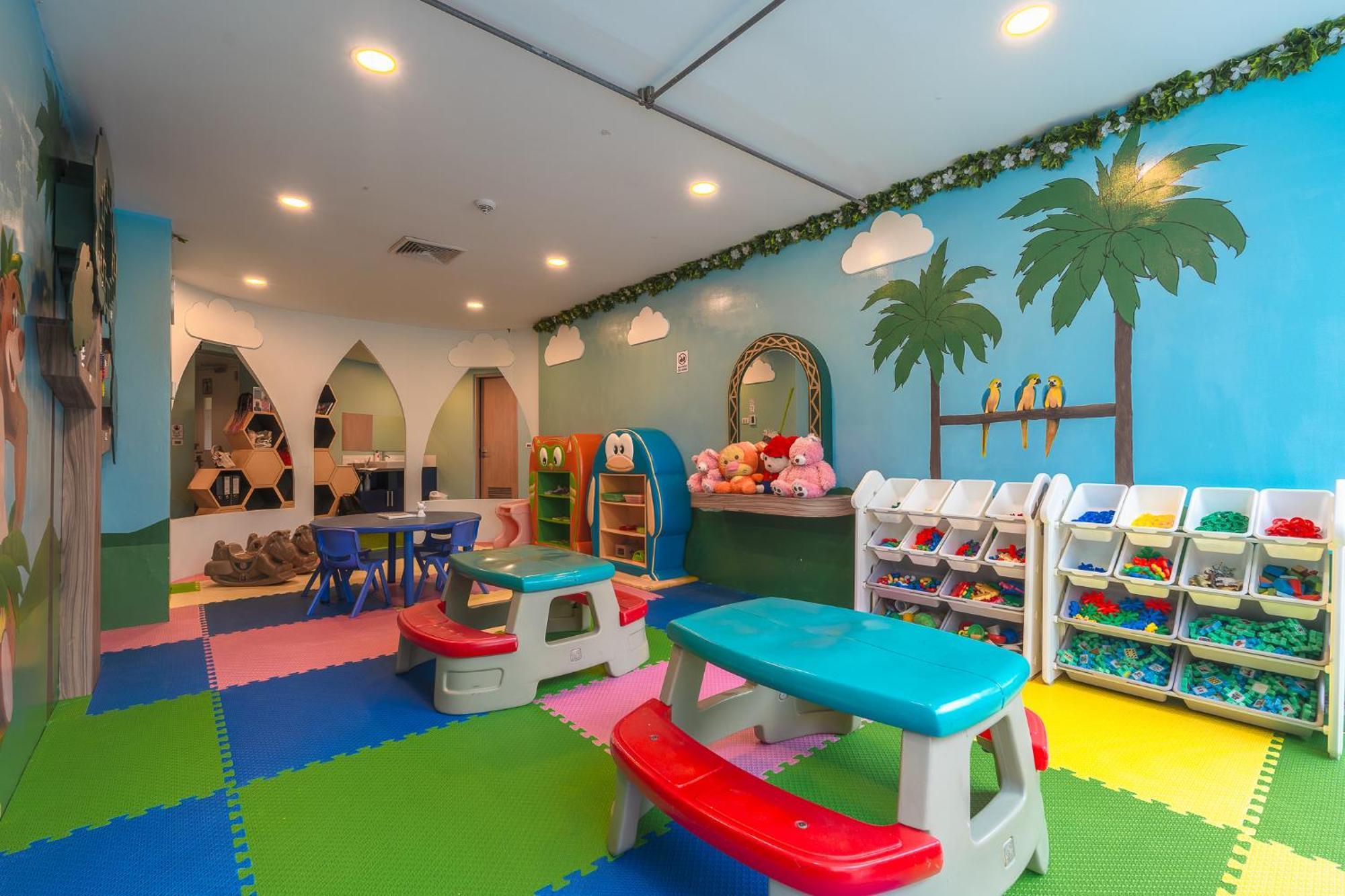 Splash Beach Resort, Maikhao Phuket - Sha Extra Plus Παραλία Μάι Κάο Εξωτερικό φωτογραφία The Children's Playroom